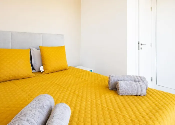 Torre - Free Parking - Swimming Pool - Sea View - By Bedzy Apartamento Portimão